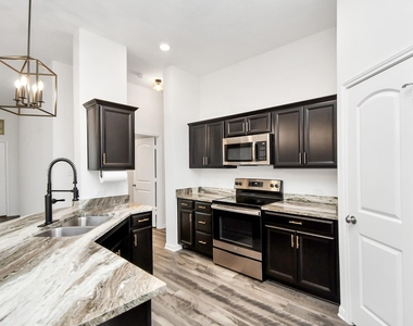 282 Brocks Lane - Photo Thumbnail 7