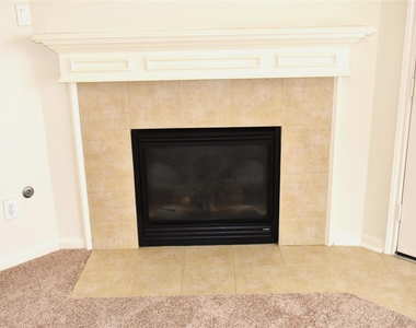 4822 Harbor Glen Lane - Photo Thumbnail 6