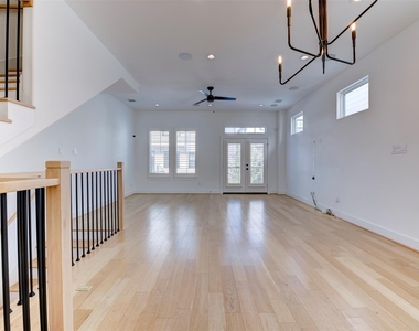 10910 Fire Creek Drive - Photo Thumbnail 17