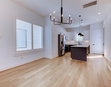10910 Fire Creek Drive - Photo Thumbnail 18