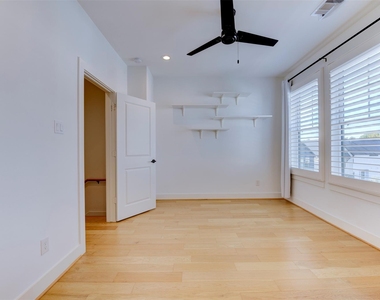 10910 Fire Creek Drive - Photo Thumbnail 27
