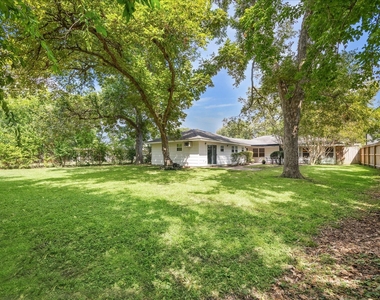 3227 Castlewood Street - Photo Thumbnail 11