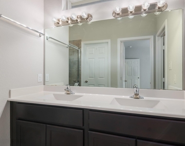 517 N 6th Street - Photo Thumbnail 17