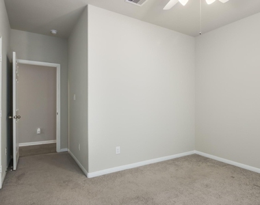 517 N 6th Street - Photo Thumbnail 21
