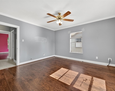 7111 Myrtle Street - Photo Thumbnail 10