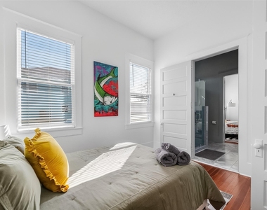 2015 28th St - Photo Thumbnail 23