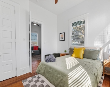 2015 28th St - Photo Thumbnail 22