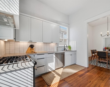 2015 28th St - Photo Thumbnail 15