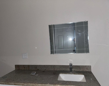 3155 Roberts Street - Photo Thumbnail 11