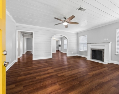 5526 Truett Street - Photo Thumbnail 2