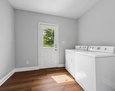 5526 Truett Street - Photo Thumbnail 9