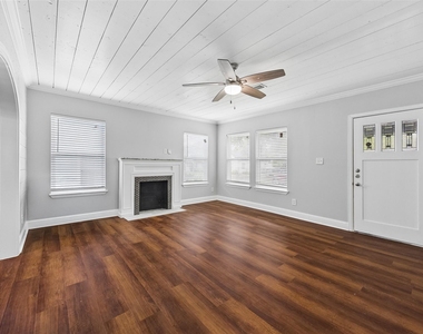 5526 Truett Street - Photo Thumbnail 3