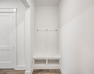 4605 Terry Street - Photo Thumbnail 17