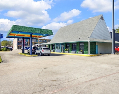 4605 Terry Street - Photo Thumbnail 20
