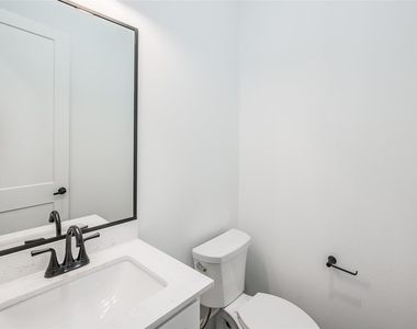 4605 Terry Street - Photo Thumbnail 9