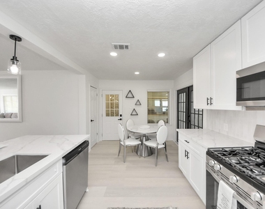 9610 Westview Drive - Photo Thumbnail 21