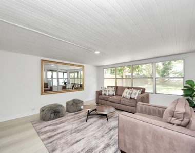 9610 Westview Drive - Photo Thumbnail 17