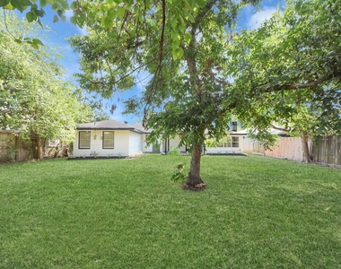 9610 Westview Drive - Photo Thumbnail 35