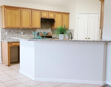 4602 Western Branch Court - Photo Thumbnail 9
