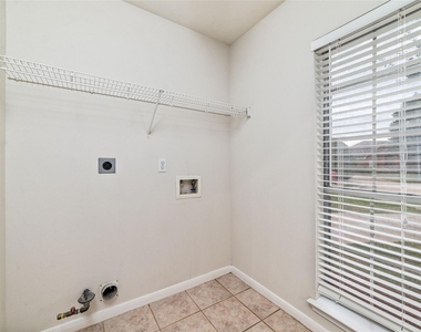 4602 Western Branch Court - Photo Thumbnail 41