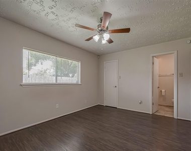 24010 Silversmith Lane - Photo Thumbnail 27