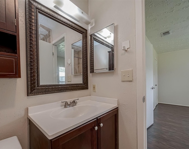 24010 Silversmith Lane - Photo Thumbnail 31