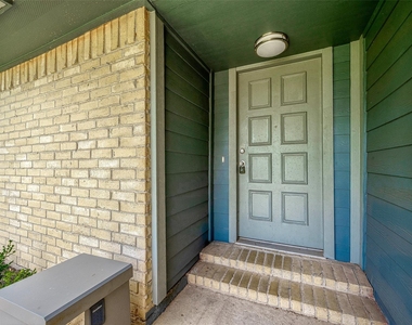 24010 Silversmith Lane - Photo Thumbnail 4