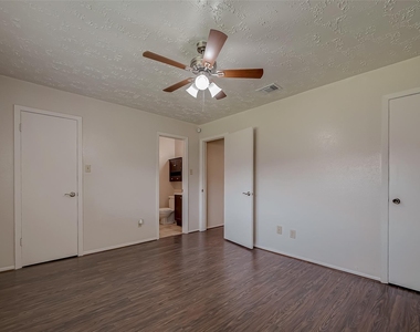 24010 Silversmith Lane - Photo Thumbnail 28