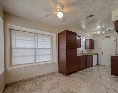 24010 Silversmith Lane - Photo Thumbnail 12