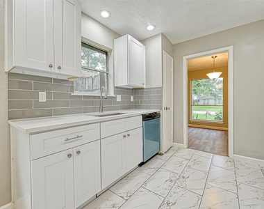 3527 Acorn Springs Lane - Photo Thumbnail 15