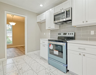 3527 Acorn Springs Lane - Photo Thumbnail 14