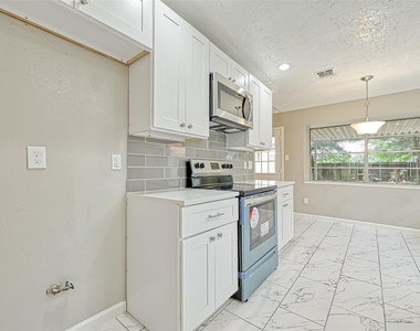 3527 Acorn Springs Lane - Photo Thumbnail 12