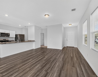 980 Blue Beech Lane - Photo Thumbnail 4