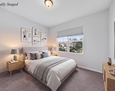 980 Blue Beech Lane - Photo Thumbnail 20