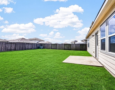 980 Blue Beech Lane - Photo Thumbnail 24