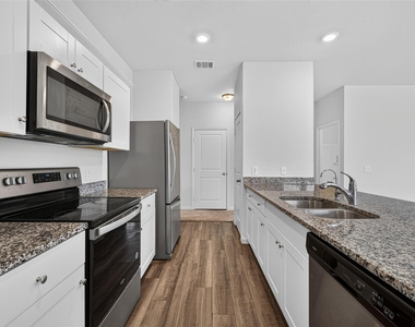 980 Blue Beech Lane - Photo Thumbnail 7
