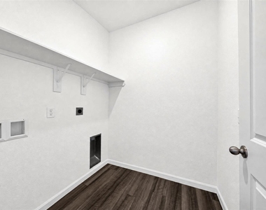 980 Blue Beech Lane - Photo Thumbnail 22