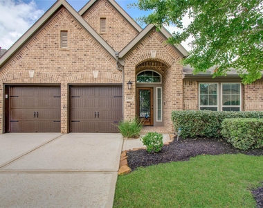 3814 Trophy Ridge Drive - Photo Thumbnail 4