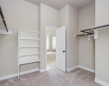 3814 Trophy Ridge Drive - Photo Thumbnail 36