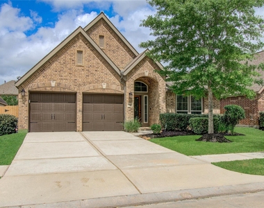 3814 Trophy Ridge Drive - Photo Thumbnail 2