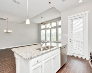 705 Strawberry Pines Court - Photo Thumbnail 6
