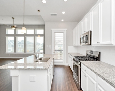 705 Strawberry Pines Court - Photo Thumbnail 8