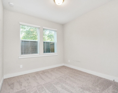 705 Strawberry Pines Court - Photo Thumbnail 18