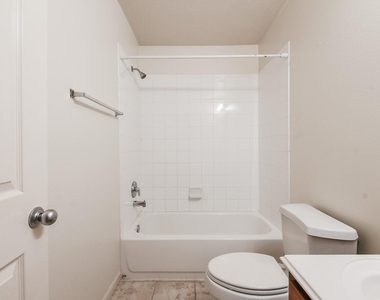 8334 Loetsch Ridge Way - Photo Thumbnail 24
