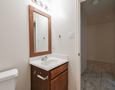 8334 Loetsch Ridge Way - Photo Thumbnail 25