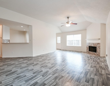 8334 Loetsch Ridge Way - Photo Thumbnail 2
