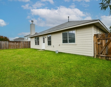 8334 Loetsch Ridge Way - Photo Thumbnail 27