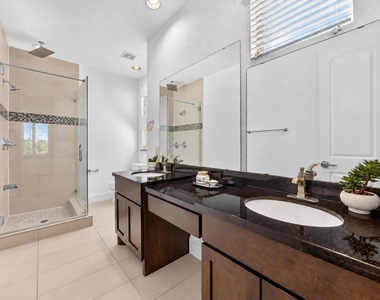 2307 Camden Drive - Photo Thumbnail 15