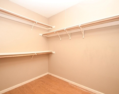 2411 Country Place Drive - Photo Thumbnail 25