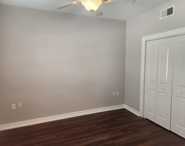 3501 Chenevert Street - Photo Thumbnail 26